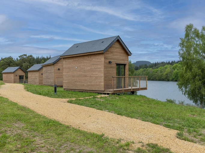 Exterior view 5, Cabin near Meyrignac Lake, Corrèze