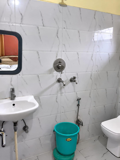 Bathroom 4, RB PALACE HOTEL, Varanasi