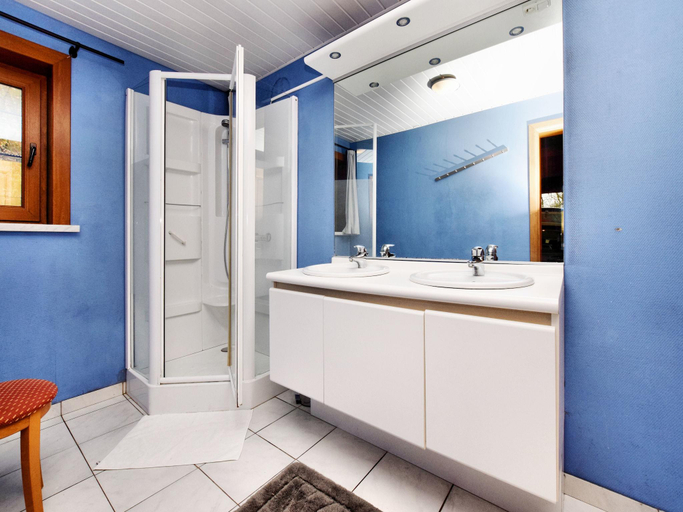 Bathroom 4, Durbuy Forest Villa with Pool, Luxembourg