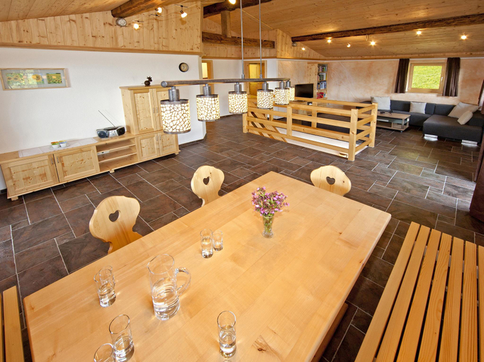Food & Drinks 4, Chalet in Hopfgarten, Kitzbühel