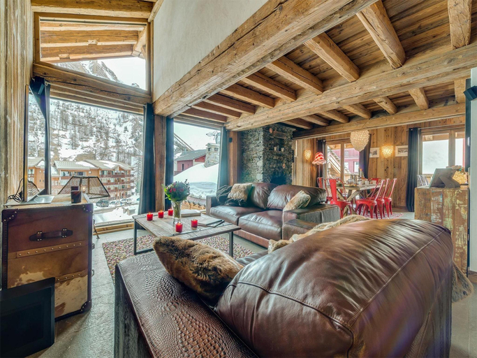 Interior view 5, Chalet in Val d'Isère with Hot Tub & Views, Savoie