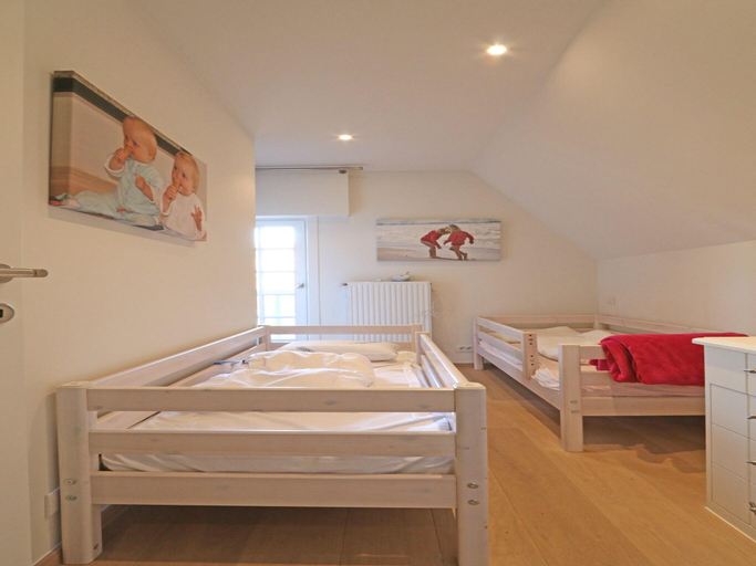 Bedroom 2, Villa in Het Zoute near Zwin Reserve, West-Vlaanderen