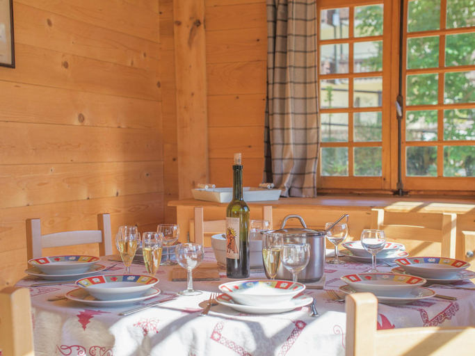 Food & Drinks 5, Chalet in Chatel Near Les Portes du Soleil, Haute-Savoie
