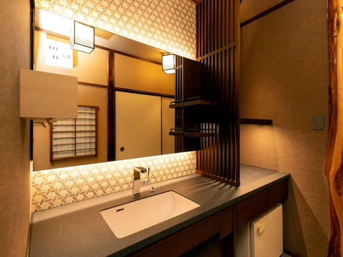 Bathroom 4, Ryoso Yufuin Yamadaya, Yufu