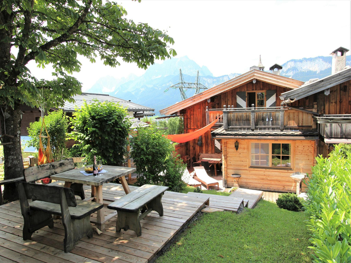 Exterior & Views 1, Chalet in St Johann on Ski Slopes, Kitzbühel