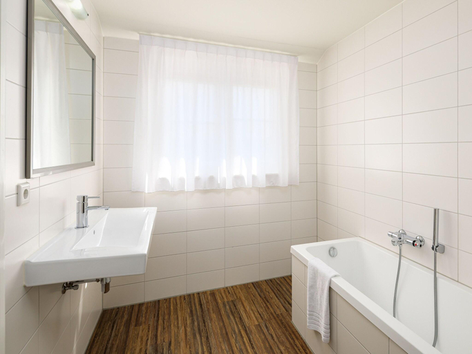 Bathroom, Villa in Arcen with Free Access to Thermal Spa, Arcen en Velden