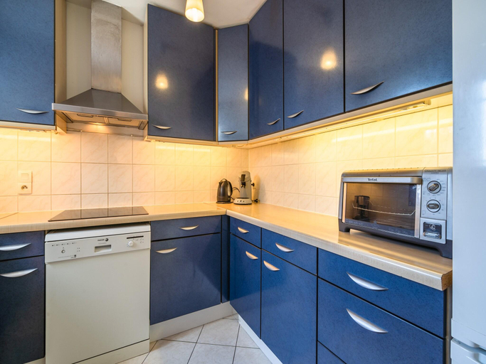 Kitchen 4, Modern Villa with Heated Pool, Hérault