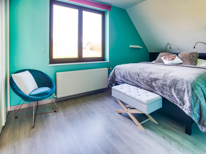 Bedroom 2, Luxurious Villa in Durbuy with Swimming Pool, Luxembourg