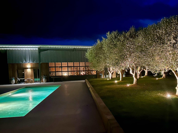 Swimming pool 3, Provencal Villa with Garden & Pool, Gard