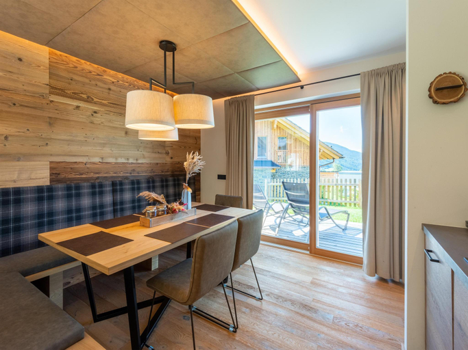 Food & Drinks 5, Chalet in Wölting with natural swimming pond, Tamsweg