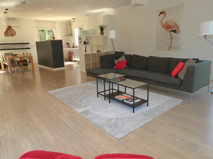 Interior view 5, Spacious villa with heated pool and EV charger, Aude
