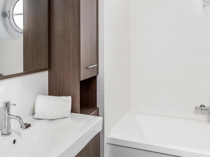 Bathroom, Spacious Villa by the Sea, Sluis