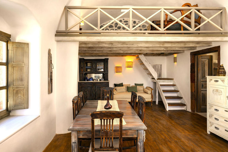 Food & Drinks 5, Santa Croce Villa, South Aegean