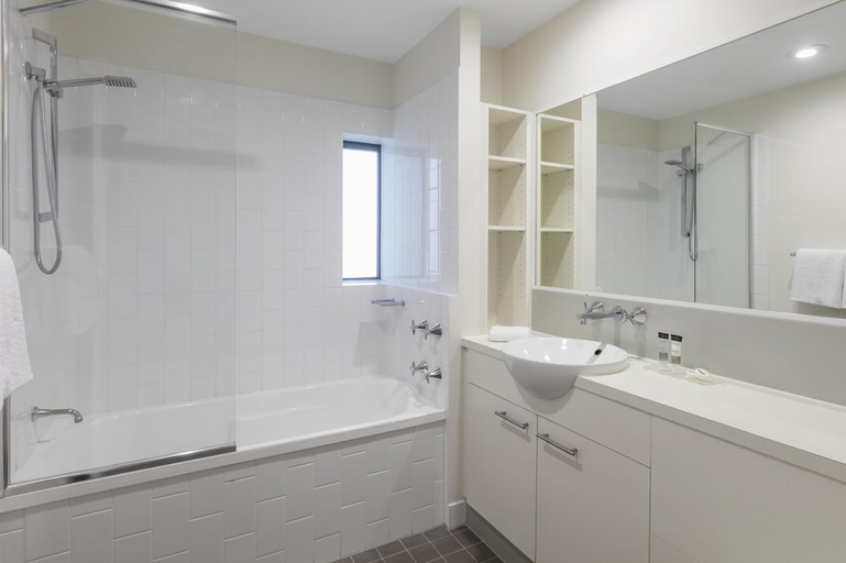 Bathroom 5, Oaks Brisbane on Margaret Suites, Brisbane