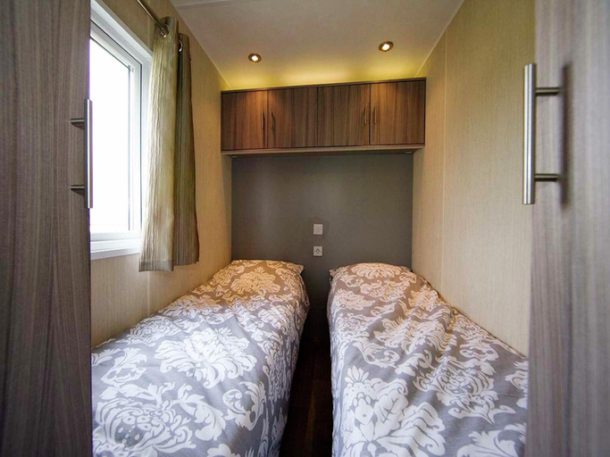 Bedroom 3, Chalet by De Regge with Sauna, Wierden