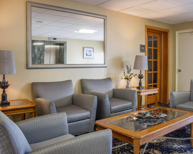 Public Area 2, Comfort Inn Wethersfield - Hartford, Hartford