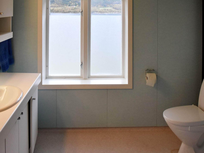 Bathroom, person holiday home in Snillfjord-By Traum, Snillfjord