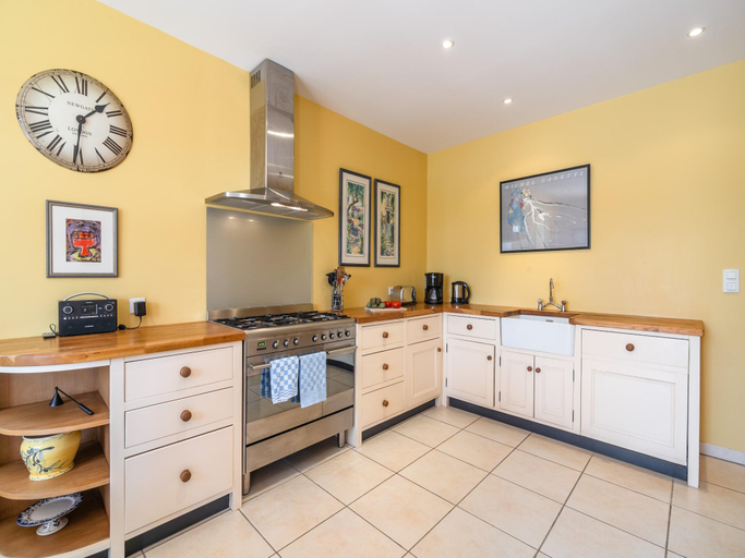 Kitchen 4, Villa in Limoux with Private Pool & Mountain Views, Aude