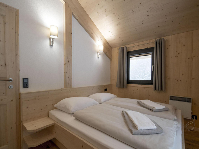 Bedroom 2, Nice chalet with balconies, Liezen