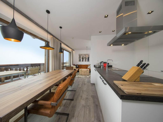 Kitchen 5, Wellness Chalet Near Wildkogel, Zell am See