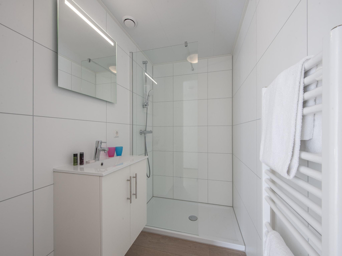 Bathroom, Lodge in Bospark near Nature Reserve, Mierlo