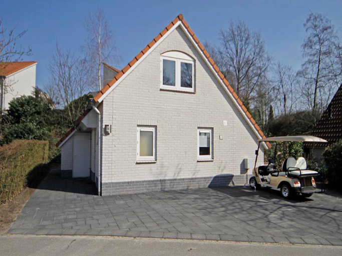 Exterior & Views 1, Villa in Arcen with Shower and sauna, Arcen en Velden