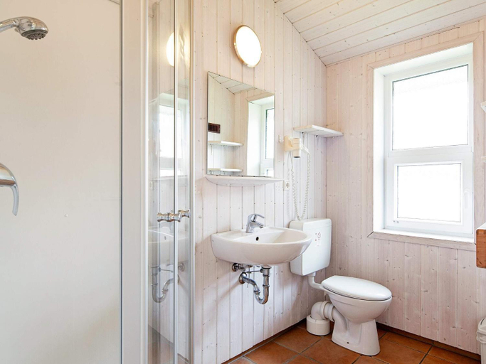 Bathroom 3, 4 star holiday home in Groemitz, Ostholstein