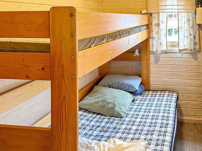 Bedroom, person holiday home in Lysoysundet, Bjugn