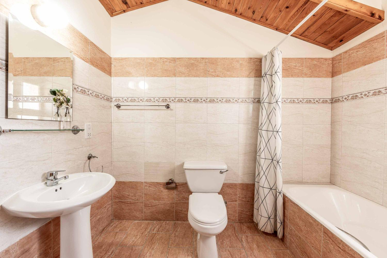Bathroom 3, Villa Anna Argaka