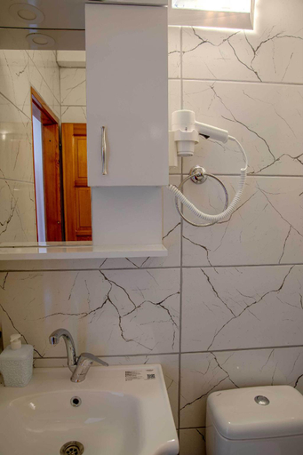 Bathroom 5, Yalıyanı Pansiyon, Bodrum