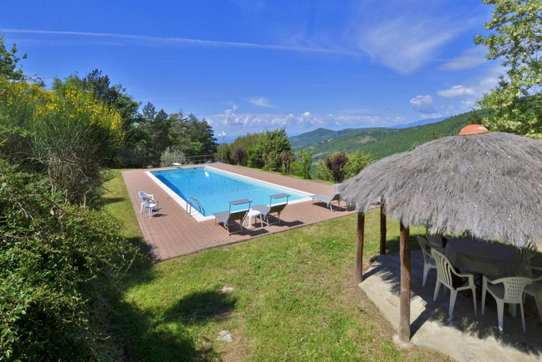 Facilities 5, Villa Piombona in Anghiari, Arezzo