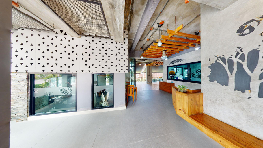 Others 5, We by Samkwan, Muang Chon Buri