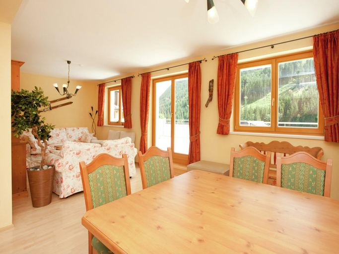 Food & Drinks, Chalet in Saalbach for 10 guests, Zell am See