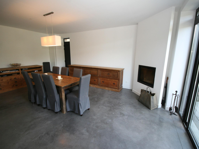 Food & Drinks 4, Luxurious Villa in Pont-Aven with Private Pool, Finistère