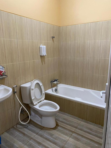 Bathroom 2, Abaka Hotel, Banda Aceh