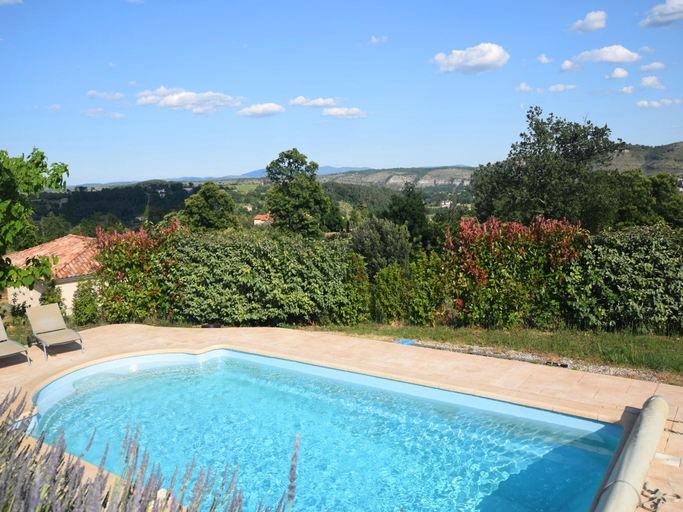 View 4, Impressive villa overlooking the hill, Ardèche