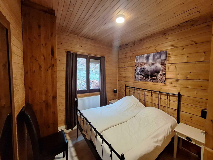 Bedroom 2, Chalet in Manhay for 9 Person, Luxembourg