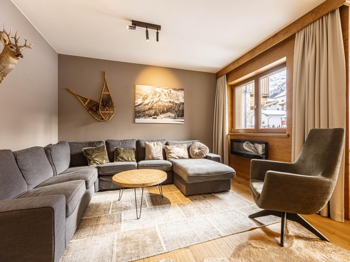 Interior view 5, Inviting Chalet With Pool in Tyrol, Reutte