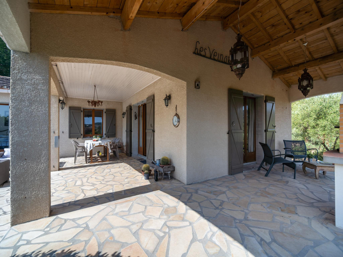 Balcony/terrace 2, Relaxing Villa Near Lake & Beaches, Hérault