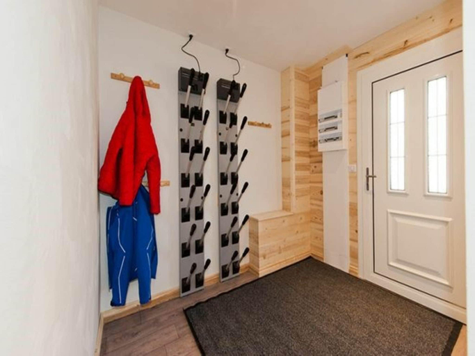 Others 5, Chalet in Les Menuires by Les Trois Vallees, Savoie