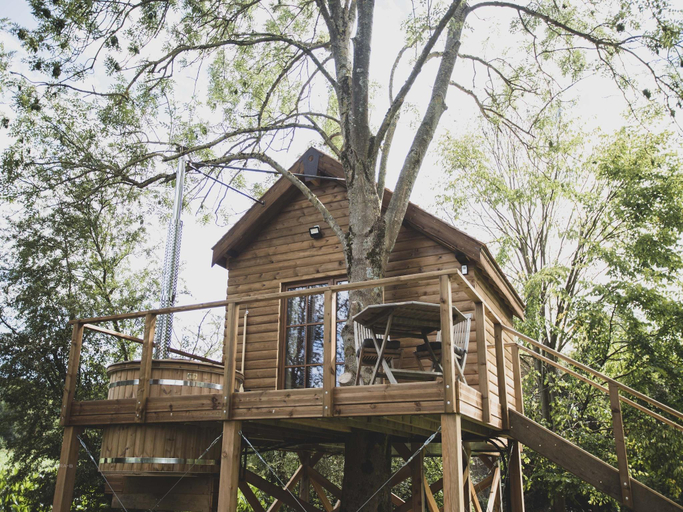 Exterior & Views 1, Romantic Woodland Chalet, Luxembourg