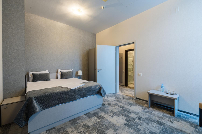 Bedroom 3, Albert Hotel, Ploiesti