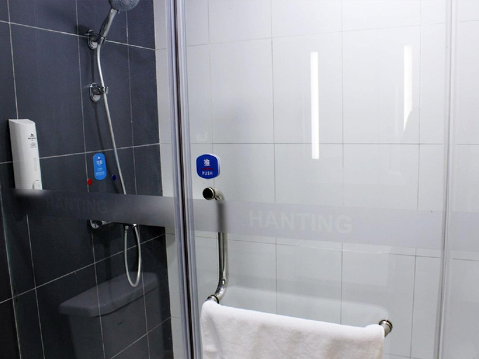 Bathroom 3, Hanting Express (Kunshan Railway Station), Suzhou