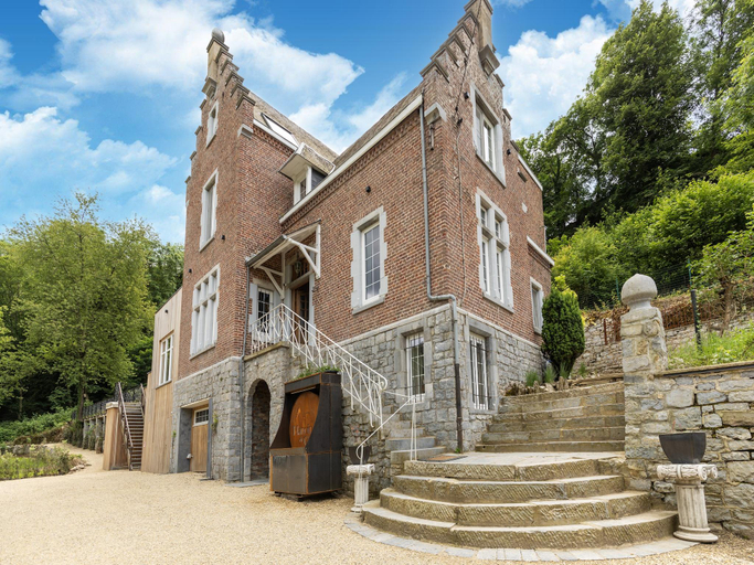 Exterior & Views 1, Luxurious villa with heated pool, Namur