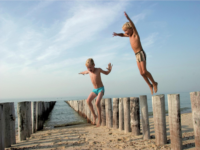 Others 5, Chalet near Dutch Beaches and Town Center, Veere