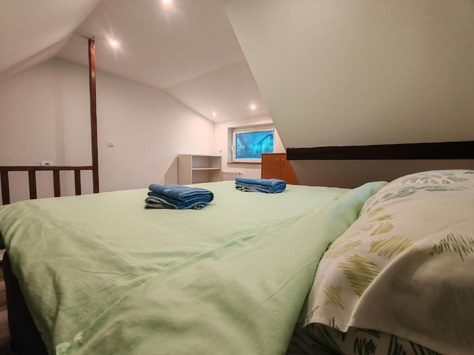 Bedroom 1, Apartment Malivojevič, Žirovnica