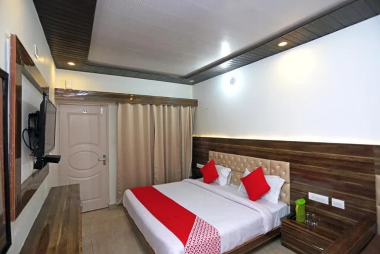 Bedroom, Jbk hotels Kedarnath , Rudraprayag