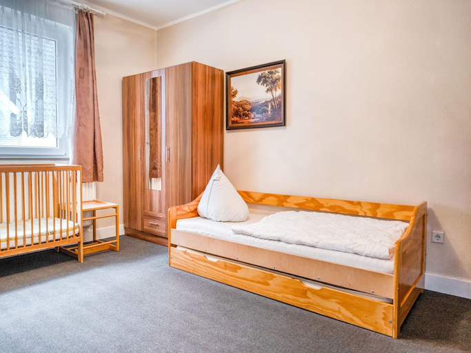 Bedroom 2, Spacious Villa near Center, Hochsauerlandkreis