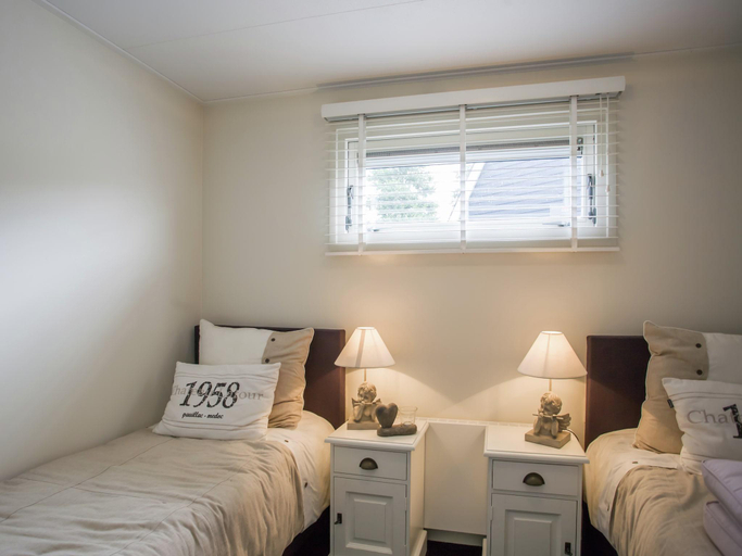 Bedroom 2, Chalet in Kattendijke near Eastern Scheldt, Goes