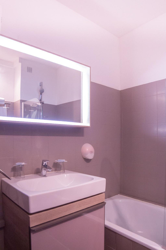 Bathroom 4, Hôtel Aquarius, Pyrénées-Orientales